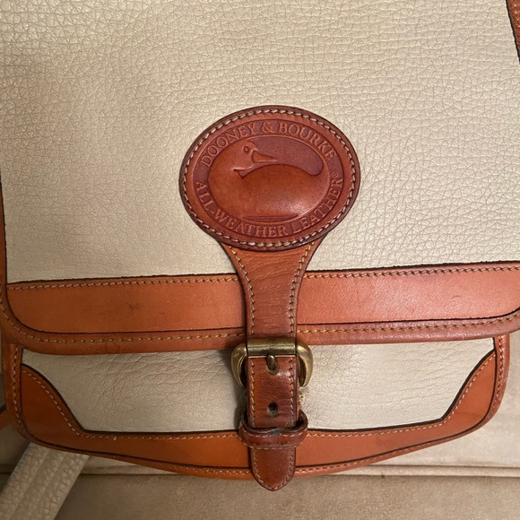 Dooney & Bourke All  Weather Leather vintage Crossbody bag - Picture 11 of 11